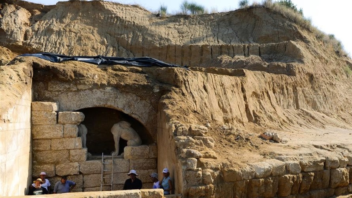 Ο τάφος της Αμφίπολης ανήκει σε επιφανή Μακεδόνα, λένε τα ΜΜΕ της Αυστραλίας